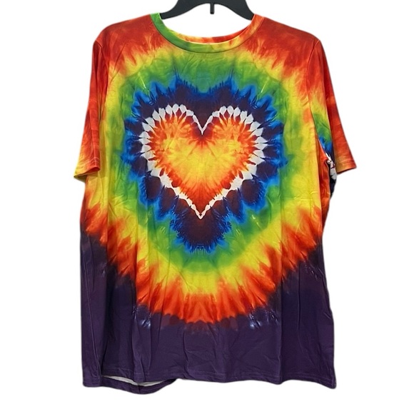 Top - Vibrant Tie-Dye Short Sleeve Oversized Relaxed Shirt -runs small NWOT - Picture 1 of 4